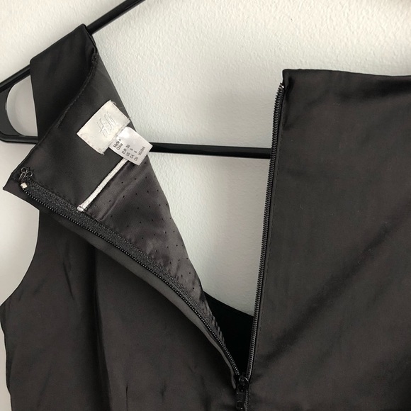 H&M Cocktail Pencil Dress Black and Silver - Picture 8 of 8